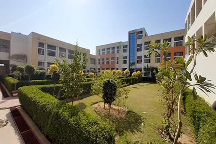 https://cache.careers360.mobi/media/colleges/social-media/media-gallery/24127/2020/9/29/Side view of Government Polytechnic Mandkola_Campus-view.jpg